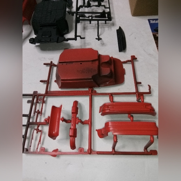 1992 Monogram Porsche 911 Turbo 1:24 Model Kit #2956 Vintage Complete Set - Picture 5 of 11